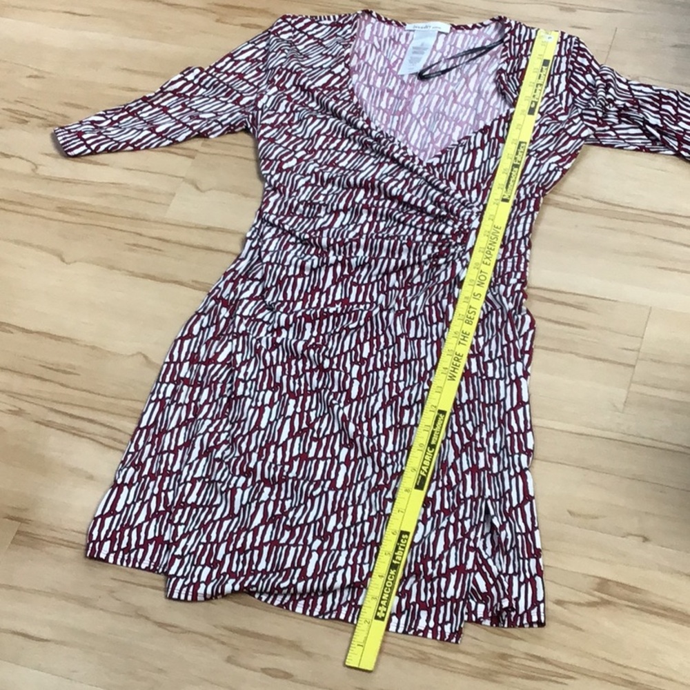 Laundry By Design Red Black White Geometric Print Faux Wrap Dress 3/4 sleeve 12P - Picture 8 of 8